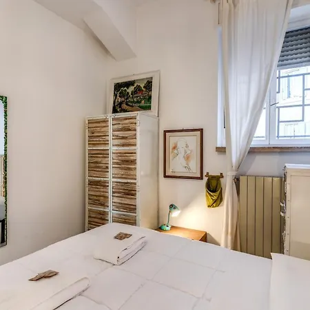 Cozy Flat In Vatican Area With Private Terrace * Рим