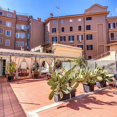 Cozy Flat In Vatican Area With Private Terrace Апартаменты Рим